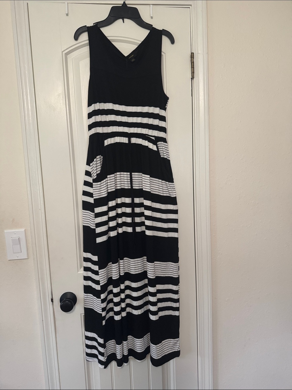 Espresso Black and White Striped Sleeveless Maxi Dress